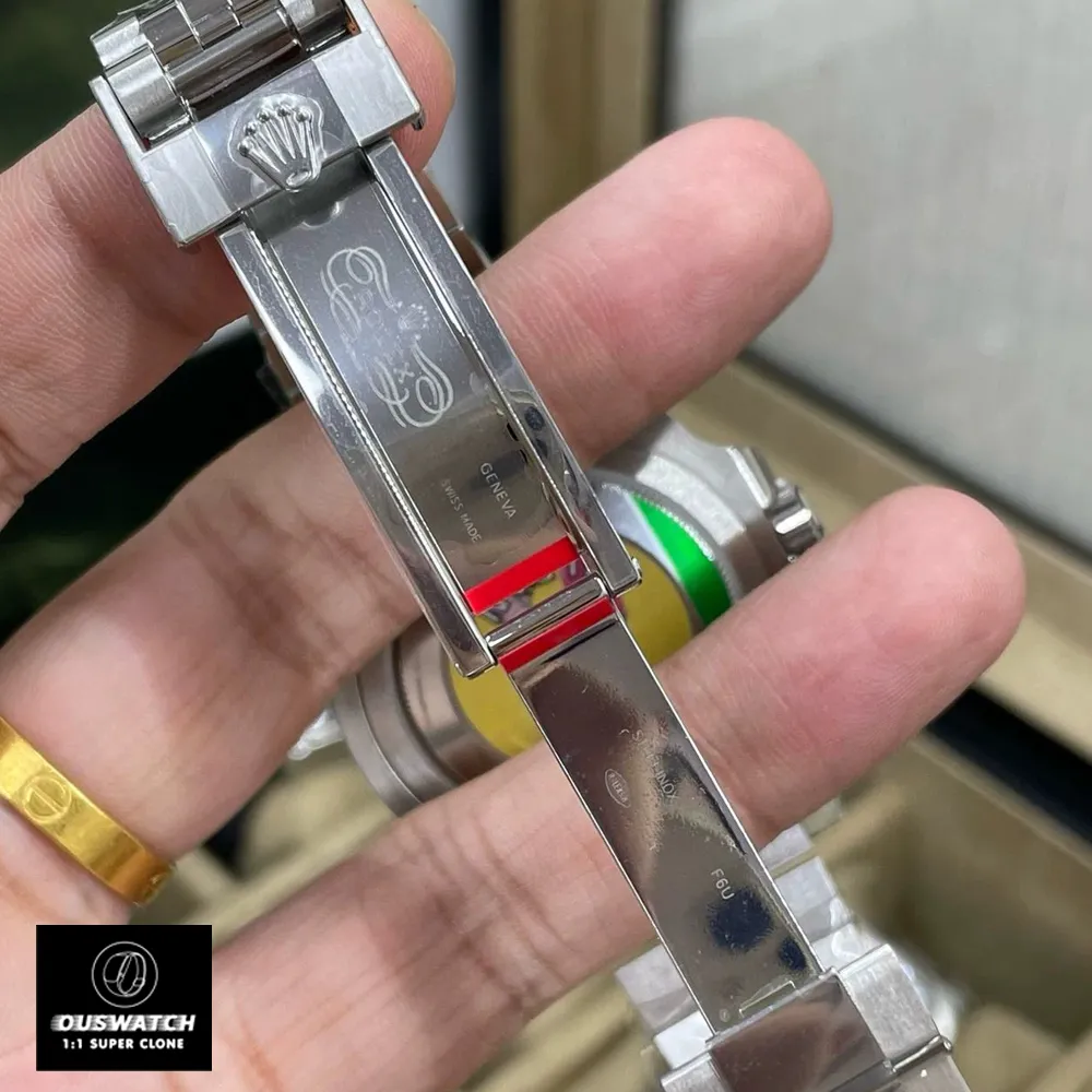 Super Clone Rolex Bruce Wayne GMT 126710GRNR clasp functionality display