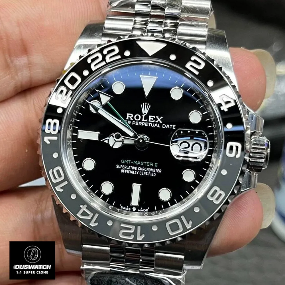 Super Clone Rolex Bruce Wayne GMT 126710GRNR watch dial close-up