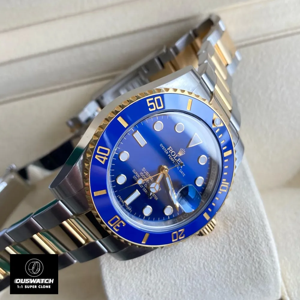 Yellow gold and blue bezel of the Super Clone Rolex Submariner Blue watch