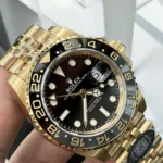Super Clone Rolex GMT Master II 126718GRNR Close-up of the Black Dial and Two-Colour Cerachrom Bezel
