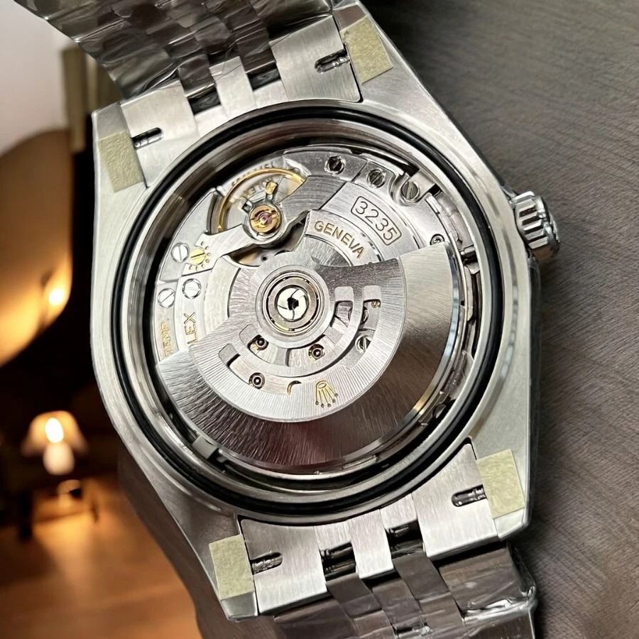 Rolex Datejust Black Dial 126334 Replica Watch - Features Swiss 3235 Movement