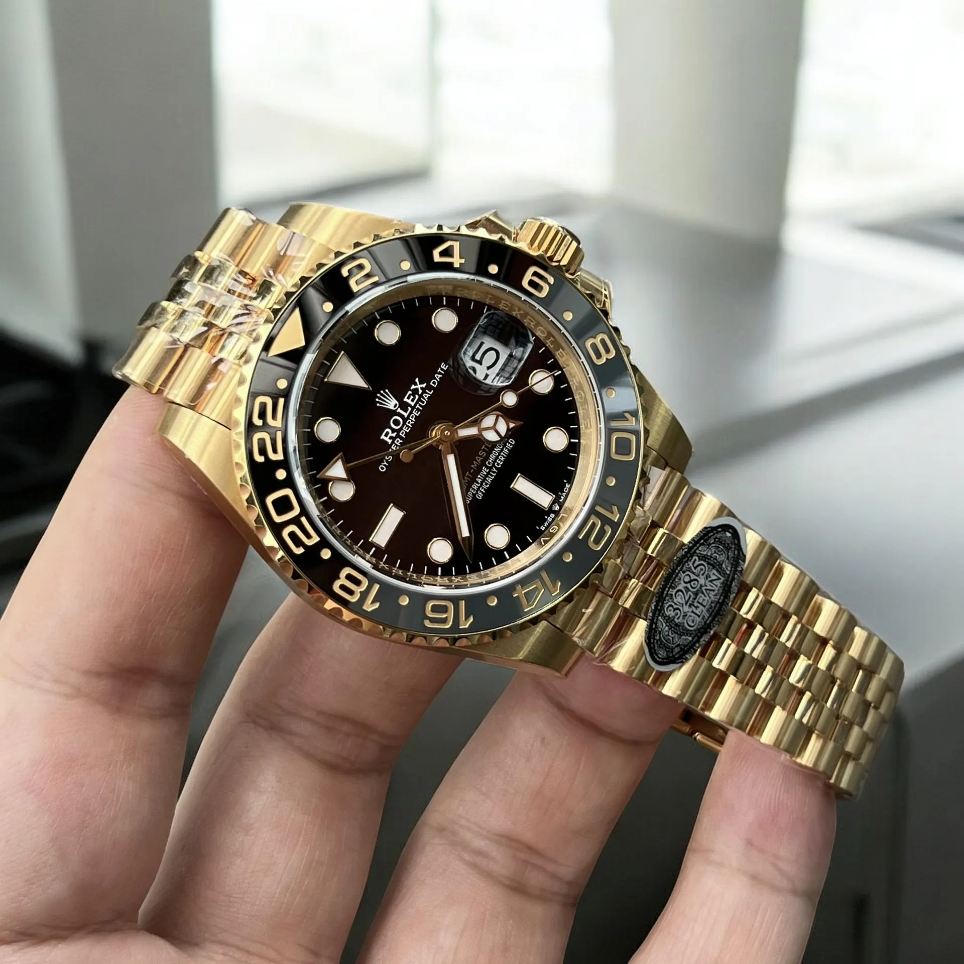 Luxury Rolex GMT Master II 126718GRNR with 18K Gold and Black Dial