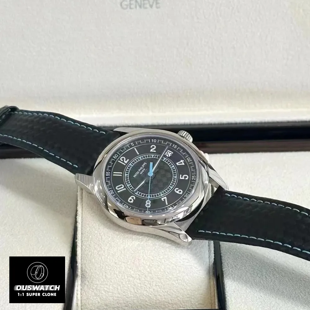 Horizontal layout of the Patek Calatrava 6007G-011 watch in its box