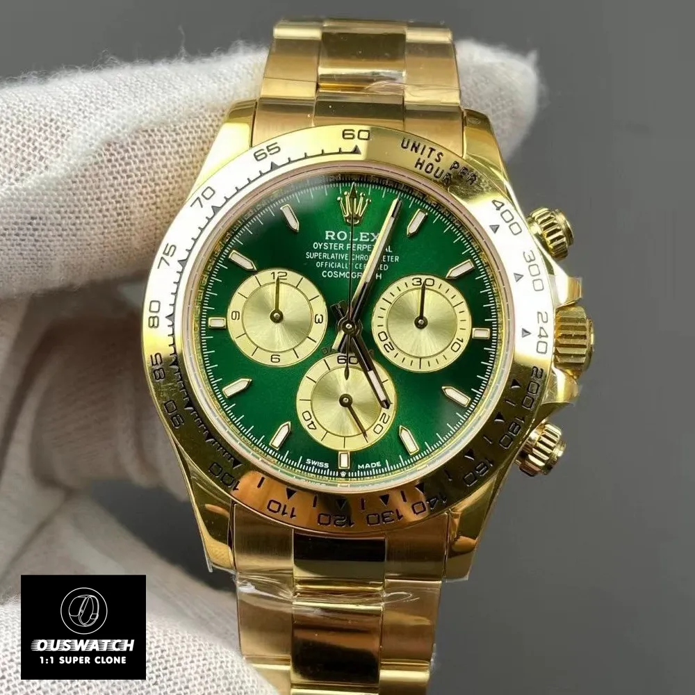 Super clone Rolex Cosmograph Daytona 126508 with 40 mm yellow-gold case and signature green dial, inspired by the original reference.