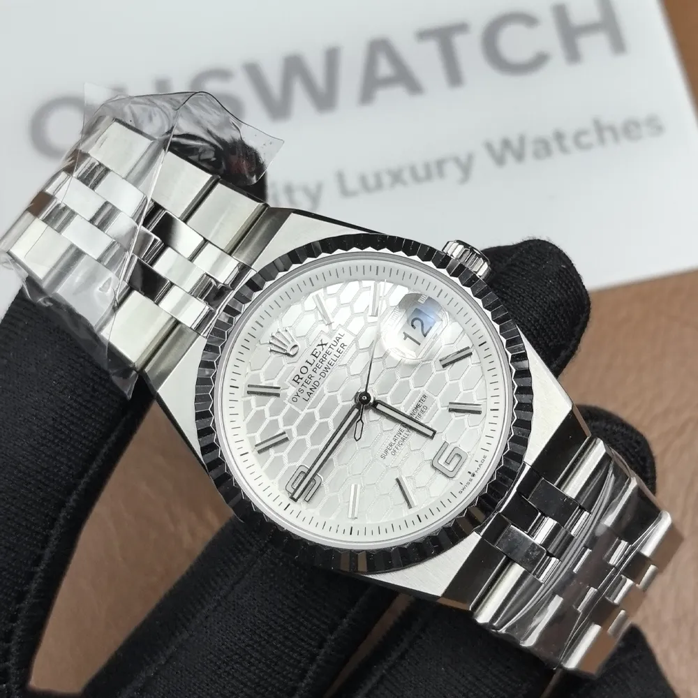 130 degree angle display of the Rolex Land Dweller 40mm watch