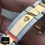 Folded Oysterlock clasp on the Rolex Datejust 41 126333 Two-Tone, engraved with the Rolex coronet.