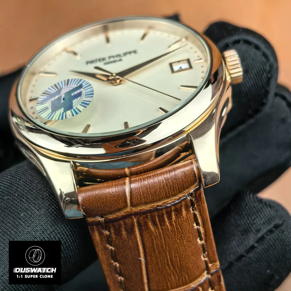 Close-up of the rose gold case and lugs on Patek Philippe Calatrava 5227R-001 — lug curve and finishing.