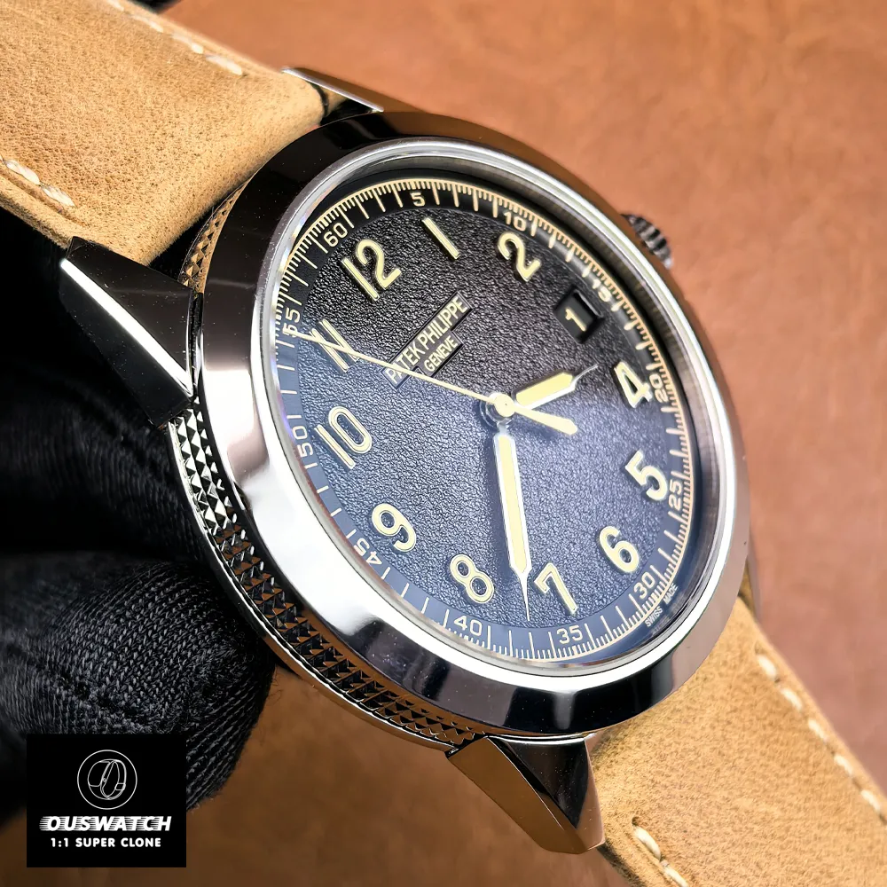 Close-up of the side case profile on the Patek Philippe Calatrava 5226G-001 — brushed and polished surfaces.