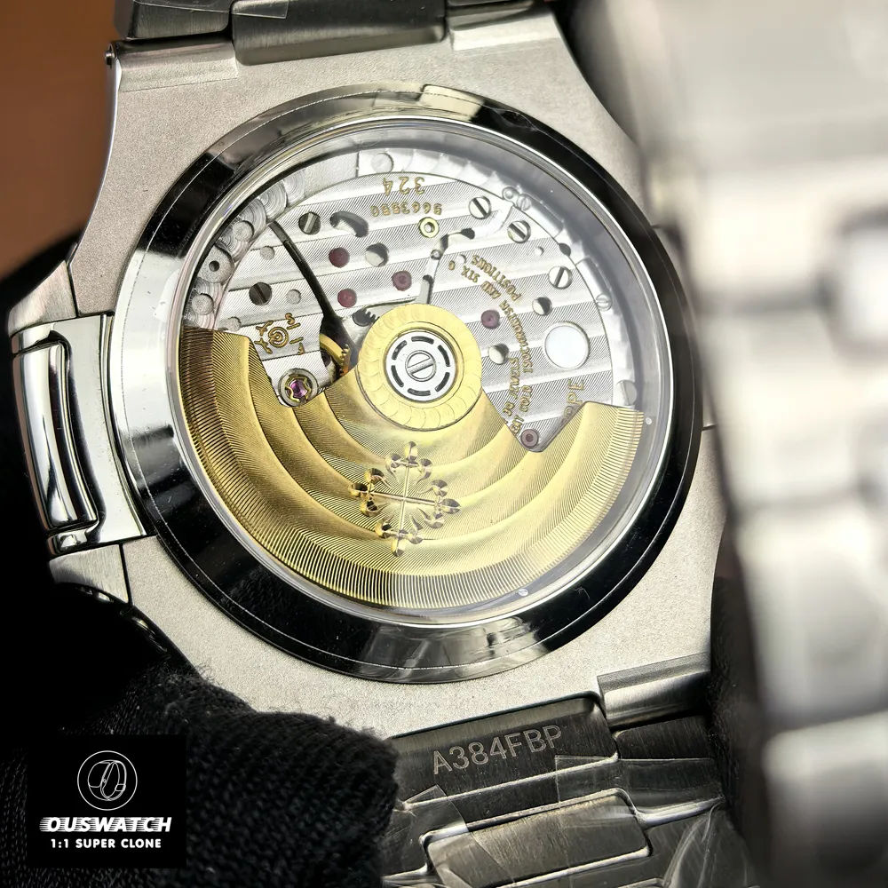 View of the Swiss-clone movement installed in the Patek Philippe Nautilus Moon Phase 5726A-001 (replica)
